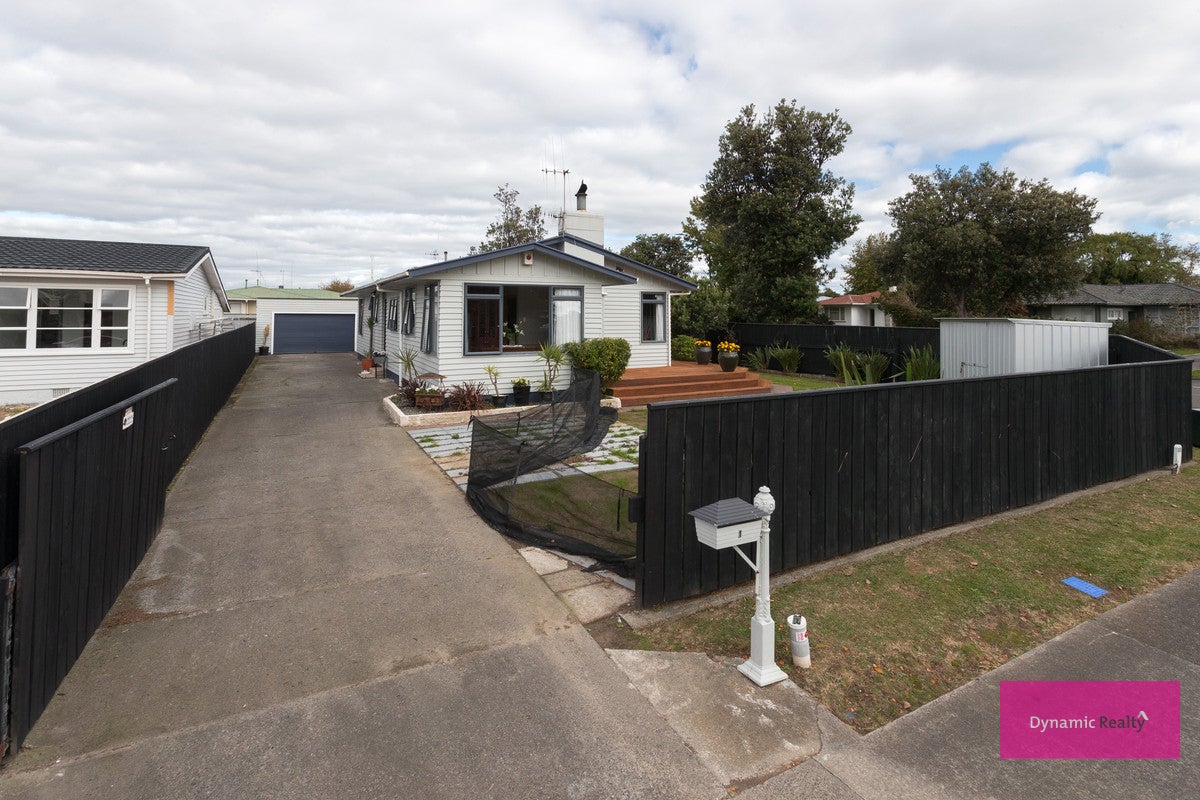1 Lancaster Street, Highbury, Palmerston North - Carousel 1
