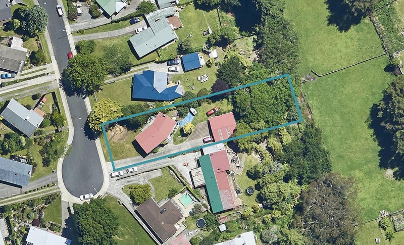 10 Phoebe Place, Sunnybrook, Rotorua - Carousel 1