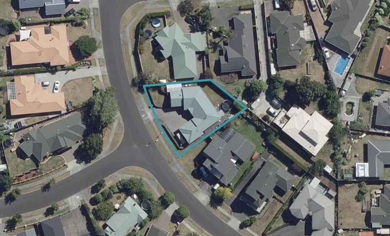 10 Ayrshire Drive, Grandview Heights, Hamilton - Carousel 1