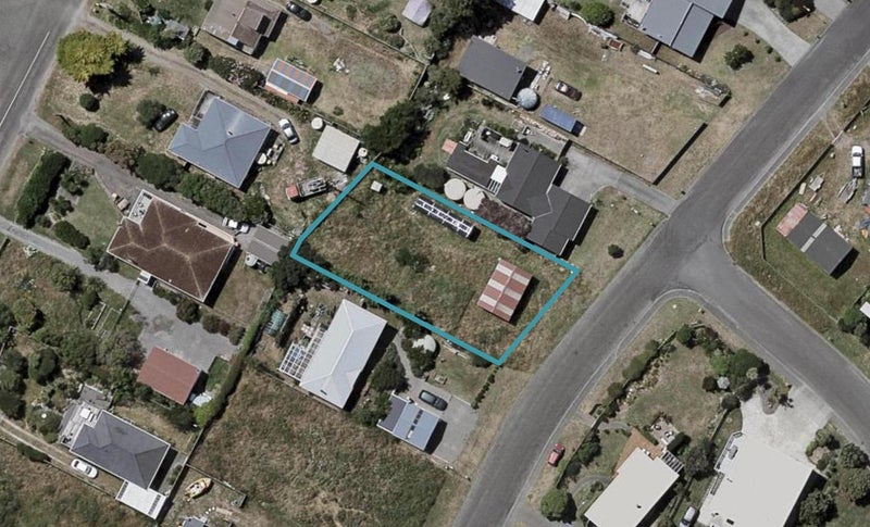 57 Gawler Street, Te Horo Beach - Carousel 1