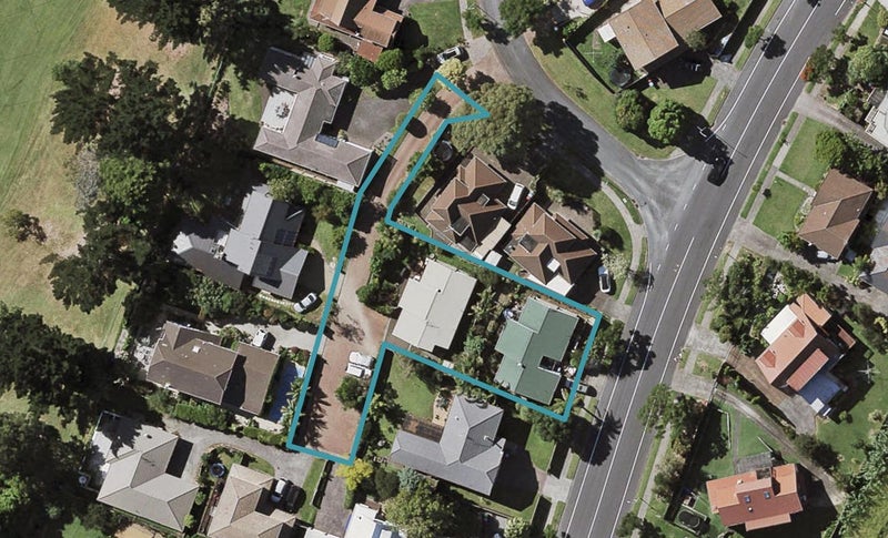 3 Isherwood Place, Saint Johns, Auckland - Carousel 1