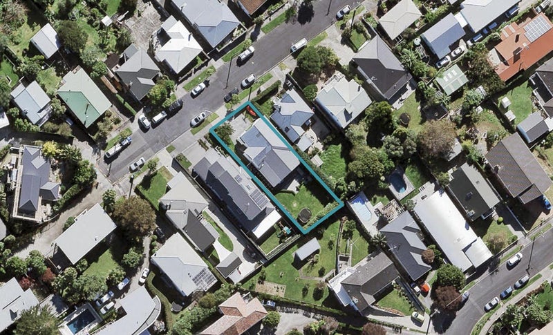 8 Richard Street, Westmere, Auckland - Carousel 1