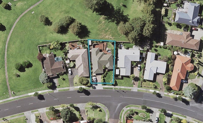 27 Orangewood Drive, Northpark, Auckland - Carousel 1