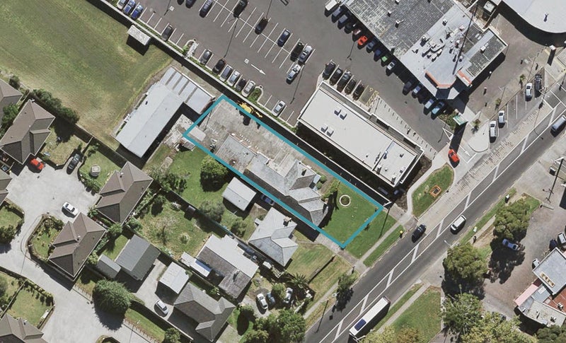 373 Massey Road, Mangere East, Auckland - Carousel 1