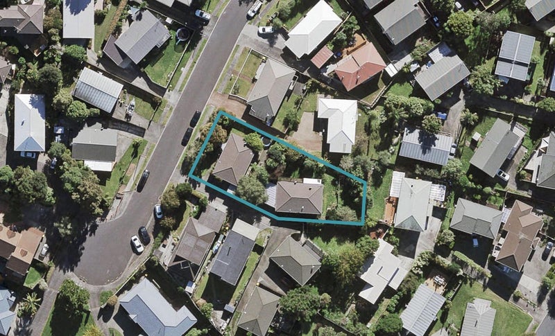 2/14 Heathglen Place, Bayview, Auckland - Carousel 1