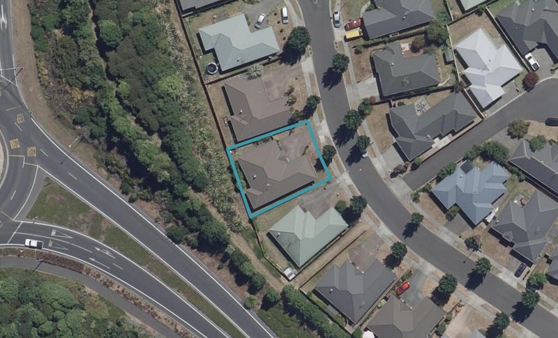 20 Mickelson Avenue, Rototuna, Hamilton - Carousel 1