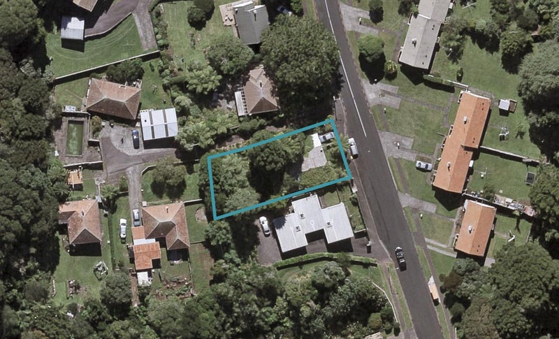 64 Glenpark Avenue, Frankleigh Park, New Plymouth - Carousel 1