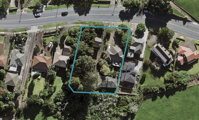 43D Herd Road, Hillsborough, Auckland - Carousel 1