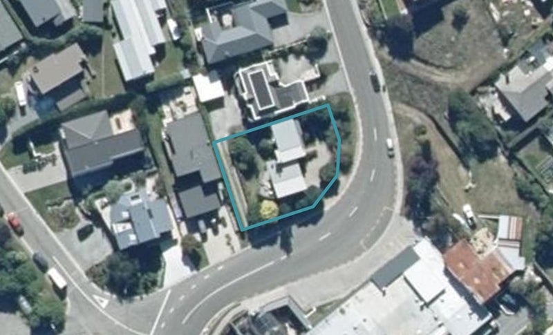 13 Yewlett Crescent, Frankton, Queenstown - Carousel 1