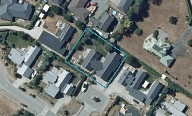 11 Mathias Terrace, Arthurs Point, Queenstown - Carousel 1