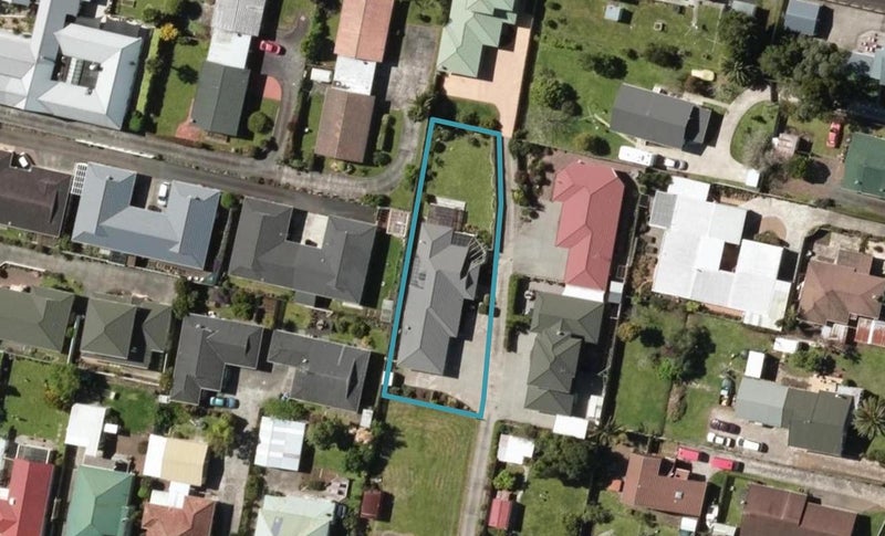 11 Mair Street, Regent, Whangarei - Carousel 1