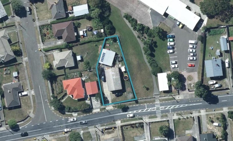 45 Driver Crescent, Cannons Creek, Porirua - Carousel 1