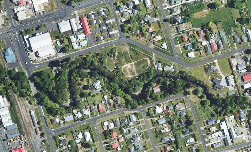 4 Pisanio Way, Stratford, Stratford - Carousel 1