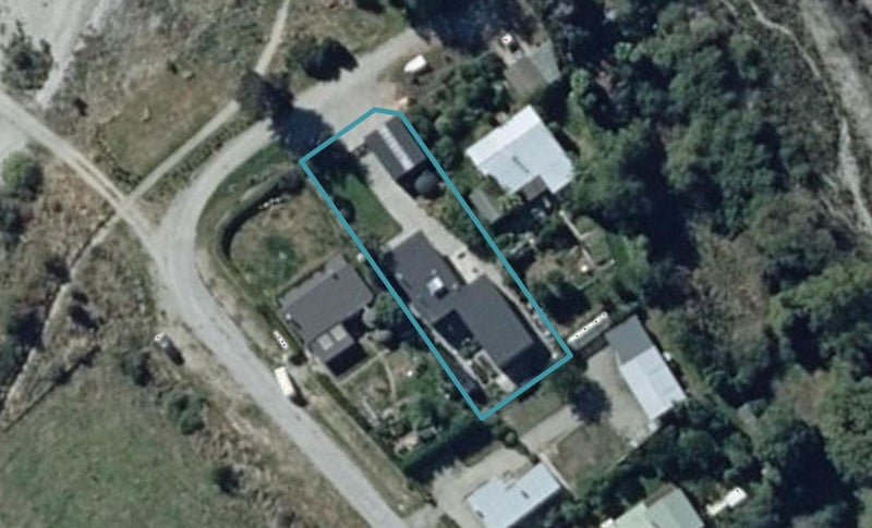 16 Denniston Road, Wanaka - Carousel 1