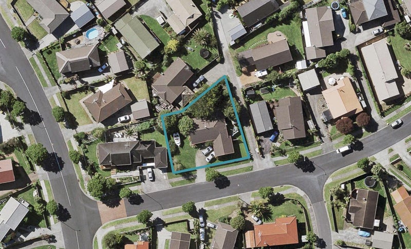 6 Kenwick Place, Burswood, Auckland - Carousel 1