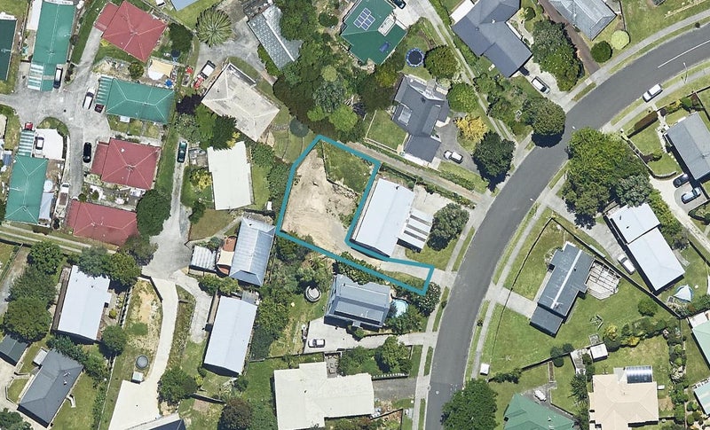 16A Pelorus Street, Welcome Bay, Tauranga - Carousel 1