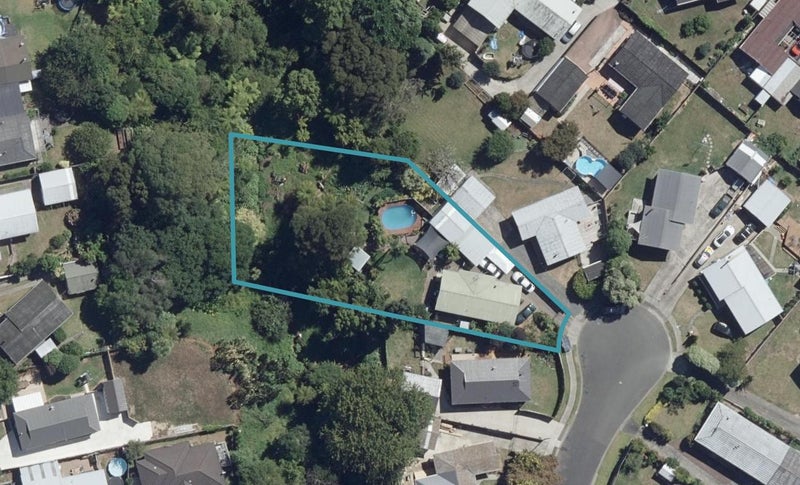 23 Tanekaha Place, Pukete, Hamilton - Carousel 1