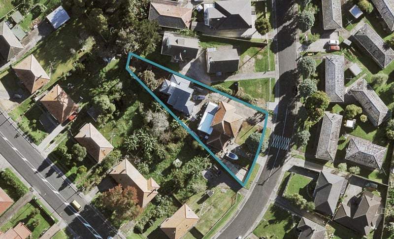 4A Playfair Road, Mount Roskill, Auckland - Carousel 1