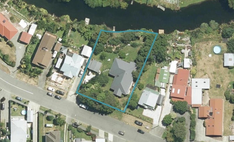 21 Dillons Point Road, Islington, Blenheim - Carousel 1