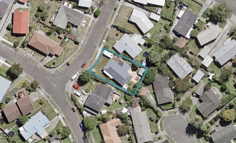 4 Camden Road, Totara Park, Upper Hutt - Carousel 1