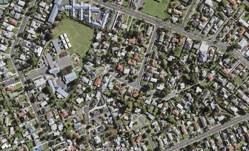 13 Dreadon Road, Manurewa, Auckland - Carousel 1