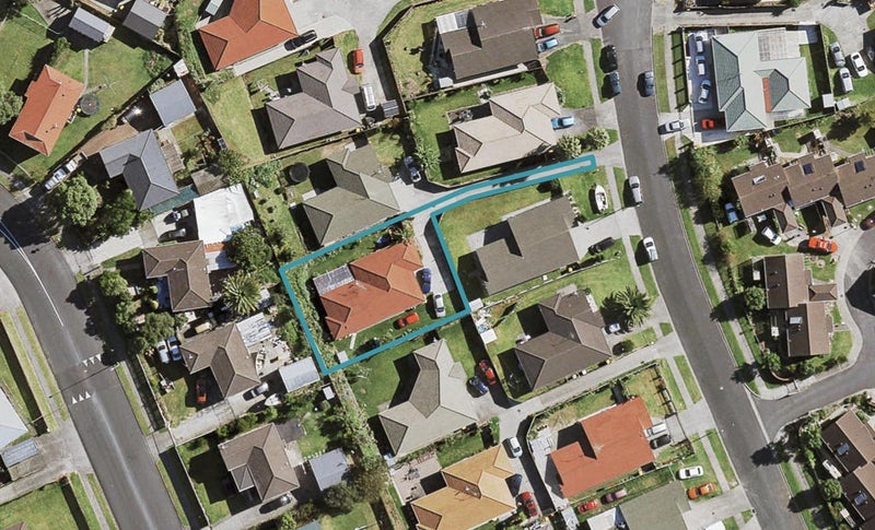 52 Robert Ross Place, Clendon Park, Auckland - Carousel 1