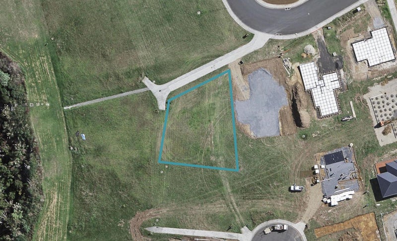48 Harbour Crest Drive, Waiuku, Waiuku - Carousel 1