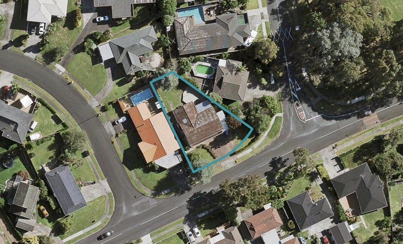 43 Ray Small Drive, Pahurehure, Papakura - Carousel 1