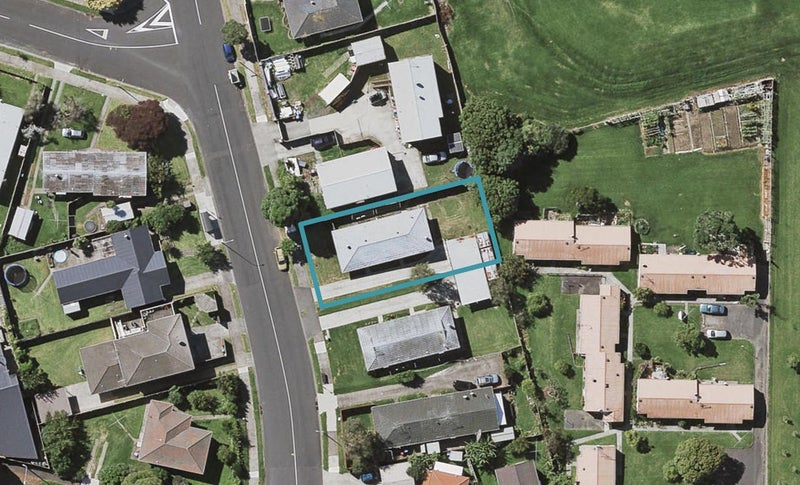 2/78 Howard Hunter Avenue, St Johns, Auckland - Carousel 1