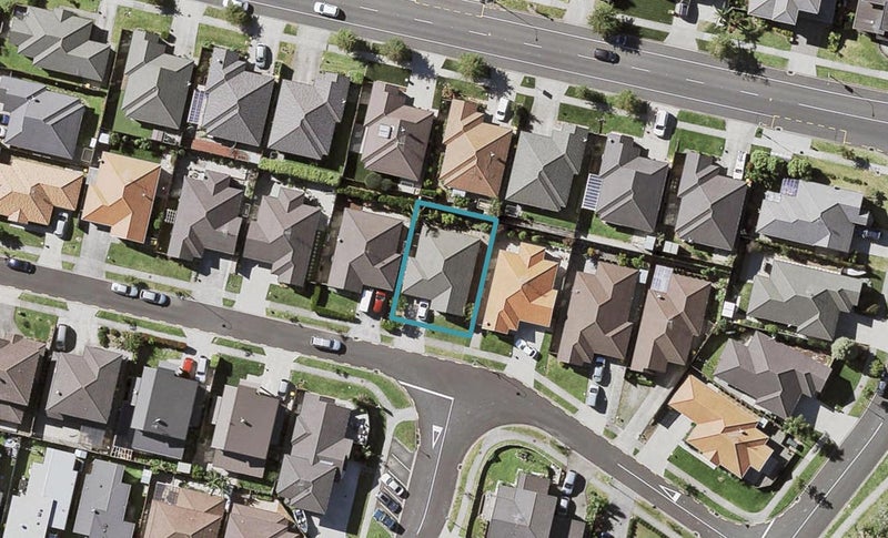 9 Mandival Avenue, Flat Bush, Auckland - Carousel 1