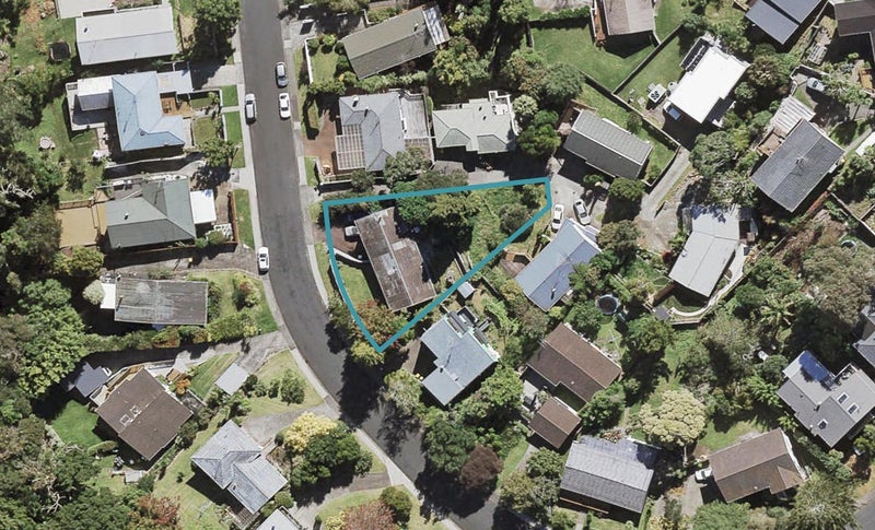 57 Mountbatten Avenue, Hillcrest, Auckland - Carousel 1