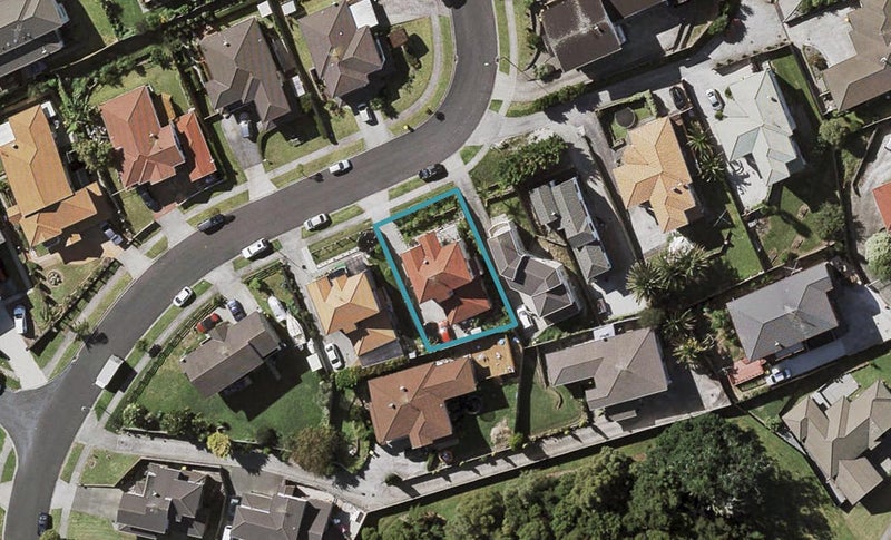 13 Chieftain Rise, Goodwood Heights, Auckland - Carousel 1