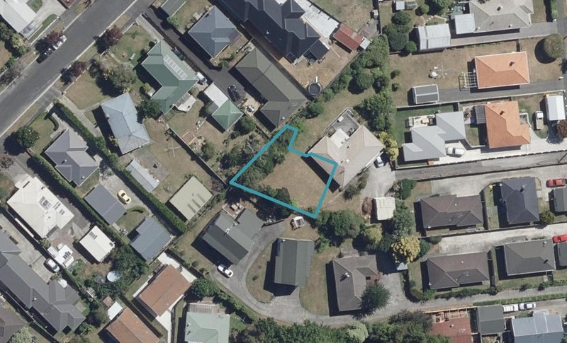 2/15 Portal Crescent, Beerescourt, Hamilton - Carousel 1