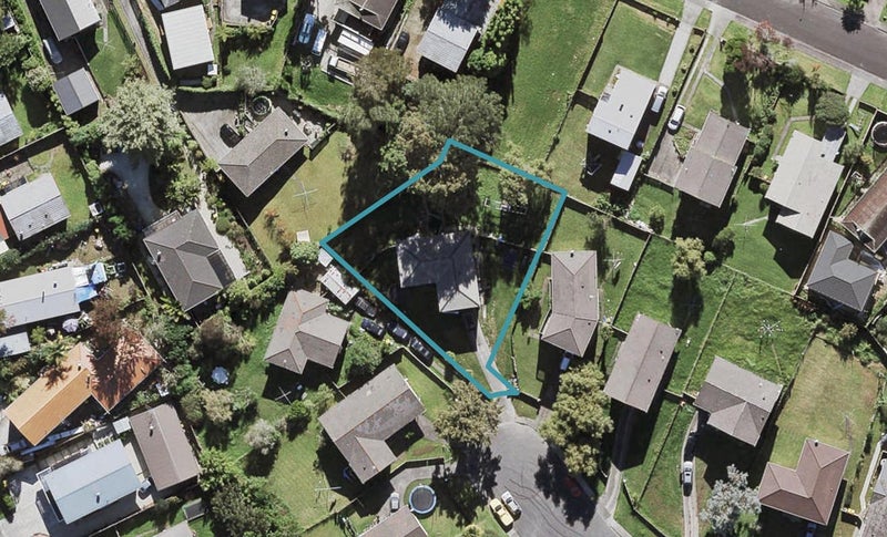 14 Vallance Place, Massey, Auckland - Carousel 1