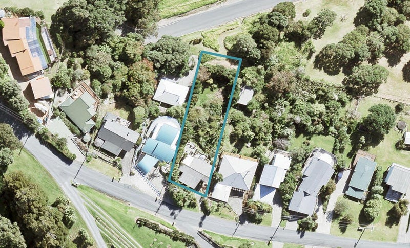 9 Jackson Crescent, Mahurangi East, Warkworth - Carousel 1