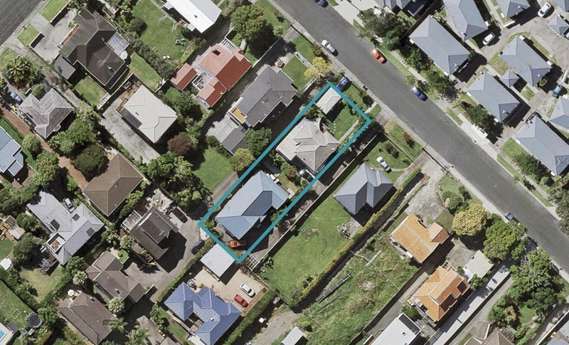 1/26 Dallinghoe Crescent, Milford, Auckland - Carousel 1