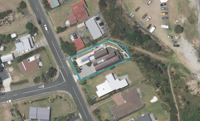 11 Robert Street, Mangawhai Heads, Mangawhai - Carousel 1