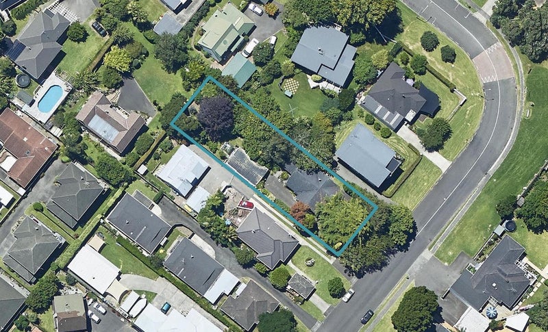 11 Burrows Street, Tauranga South, Tauranga - Carousel 1
