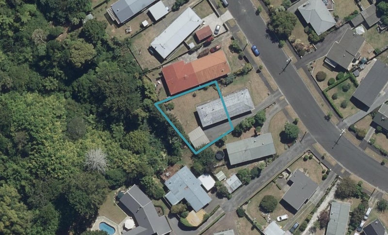 51B Fitzroy Avenue, Fitzroy, Hamilton - Carousel 1
