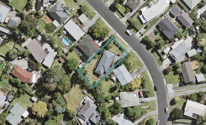 29 Fitzwater Place, Henderson, Auckland - Carousel 1
