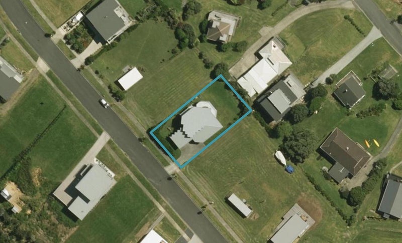 21 Taranga Road, Langs Beach, Waipu - Carousel 1