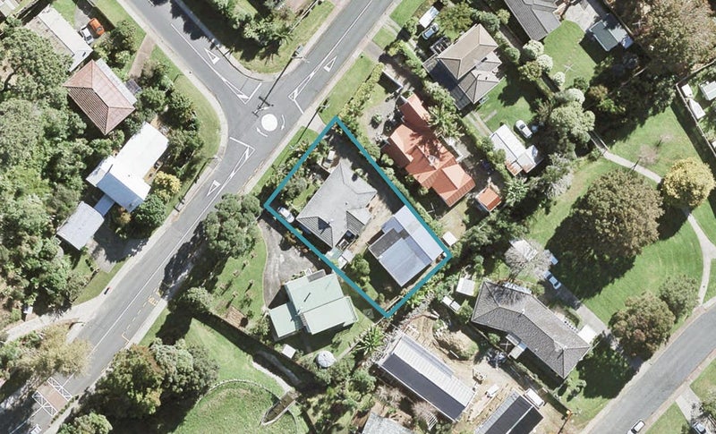 2/64 Mckenzie Avenue, Arkles Bay, Whangaparaoa - Carousel 1
