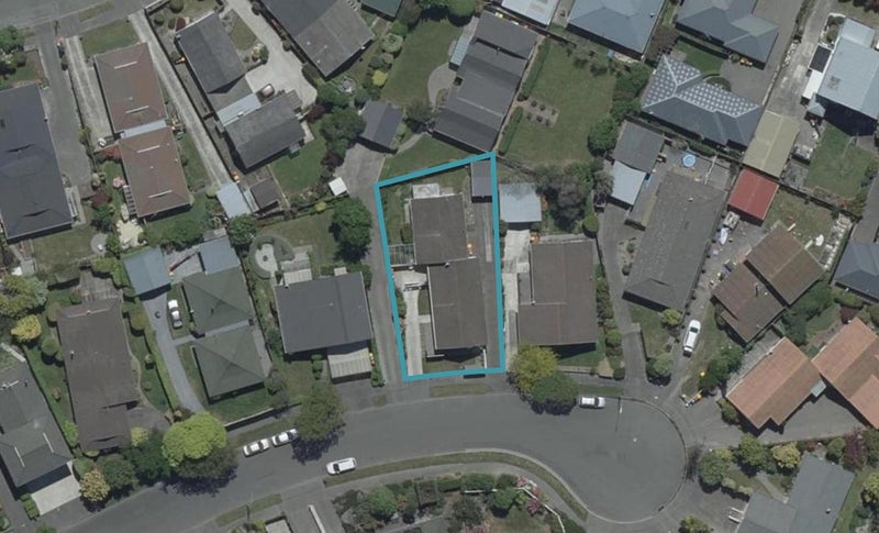 2/15 Woodstock Place, Russley, Christchurch - Carousel 1