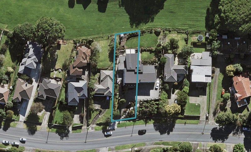30 Herd Road, Hillsborough, Auckland - Carousel 1