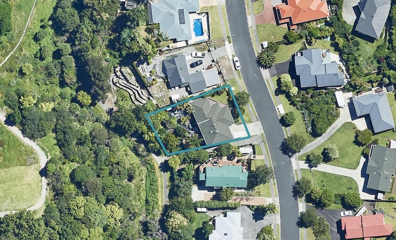 25 Little John Drive, Bellevue, Tauranga - Carousel 1