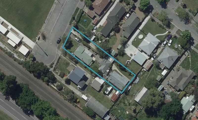 2/25 Whittington Avenue, Woolston, Christchurch - Carousel 1