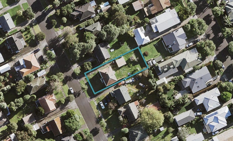 13A Renton Road, Mount Albert, Auckland - Carousel 1