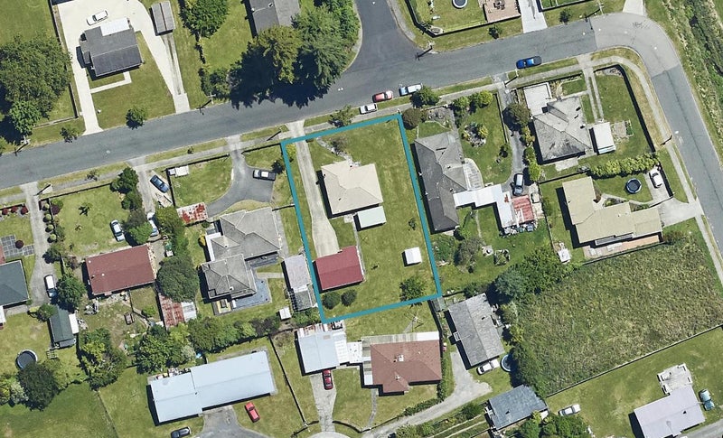23 Isobel Street, Fairy Springs, Rotorua - Carousel 1