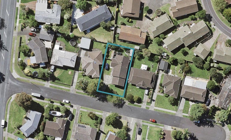 8 Rothwell Place, Sunnyhills, Auckland - Carousel 1