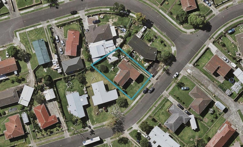 11 Carey Place, Otara, Auckland - Carousel 1